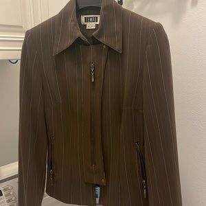 Beautiful brown jacket, fits perfectly, petite size 4